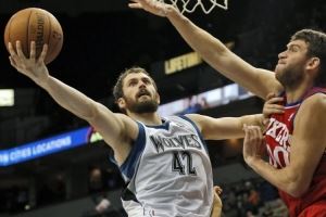 迈克尔-比斯利：凯文-乐福森林狼时期就是个猛兽 经常砍下30+20