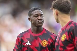 费迪南德：我不希望梅努离开曼联，如果我是他我也会不耐烦